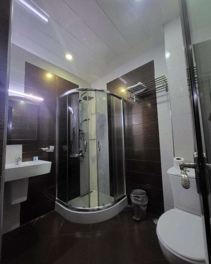 Hotel Elio Батуми Экстерьер фото